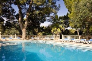zwembad van Hotel Costa Verde
