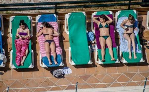 Aan het zwembad Mallorca
